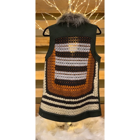 Fur Vest With Crocheted Back - Picture 2 of 2